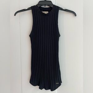Hollister sleeveless mock neck knit top